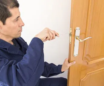 Golden Locksmith Services West Hartford, CT 860-973-2428 - 1-Locksmith-Service