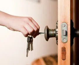 Golden Locksmith Services West Hartford, CT 860-973-2428 - 4-Locksmith-Service