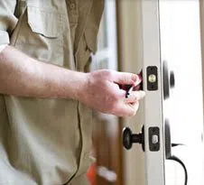 Golden Locksmith Services West Hartford, CT 860-973-2428 - 6-Lock-Change