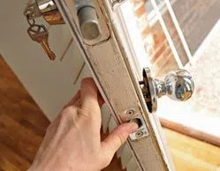 Golden Locksmith Services West Hartford, CT 860-973-2428 - 7-Lock-Changing